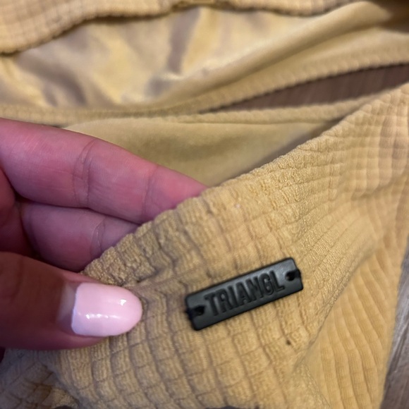 Triangl swimsuit - Picture 4 of 4